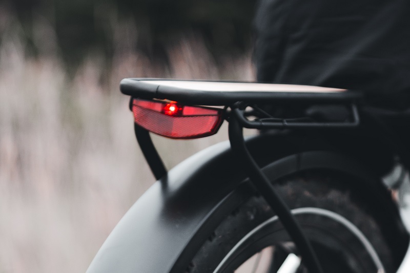 Tavaler Fahrrad Rücklicht USB-C Aufladbar Batterie Fahrradrücklichter LED  Rücklicht Fahrrad Akku StVZO Zugelassen IPX4 Wasserdicht Fahrradlicht  Hinten für Rennrad MTB : : Sport & Freizeit